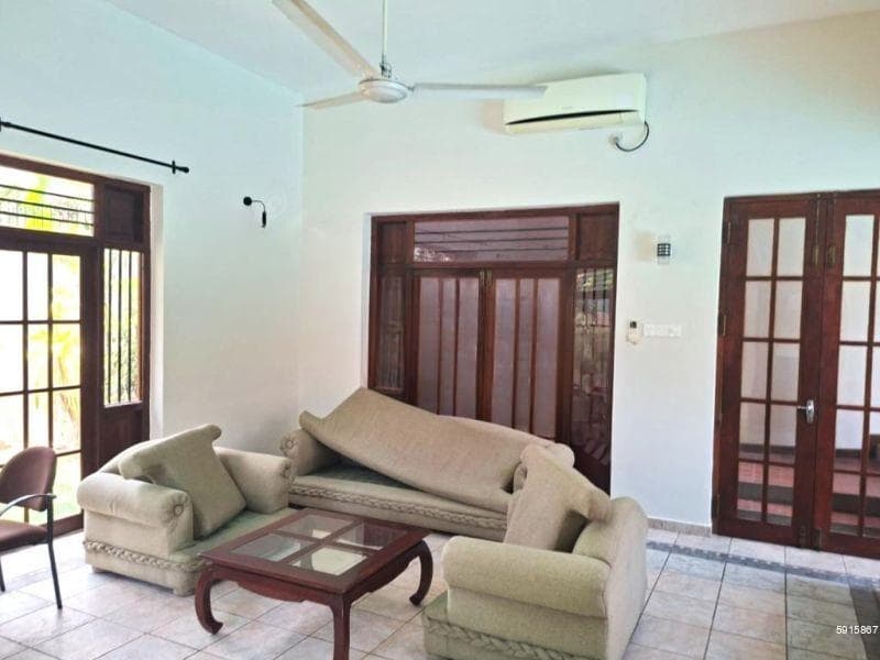 Luxury House for Sale or Rent in Battaramulla