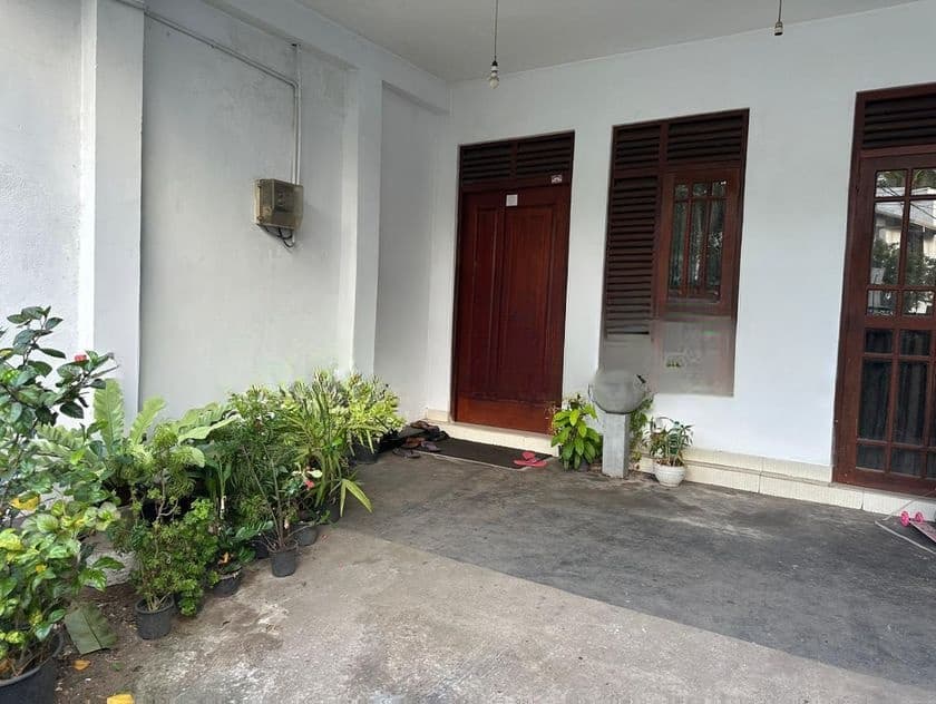 2 Storey House in Pallewatte, Battaramulle