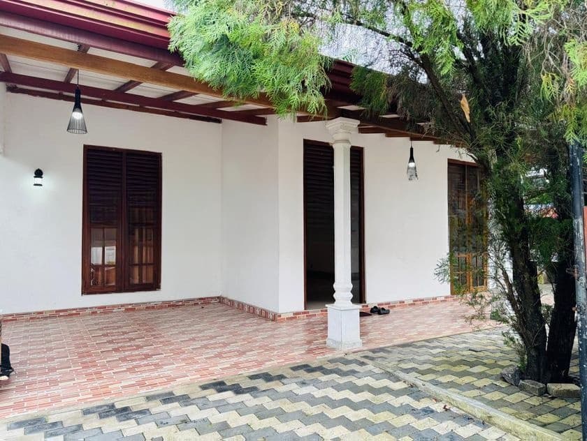 Newly Build Single Story House for Sale in Piliyandala