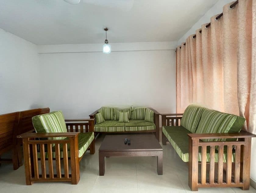 2-Bedroom Apartment Short-Term Rental in Wellawatta. (Code: CSH402)