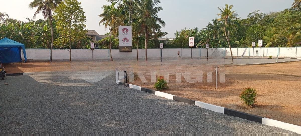Kottawa Mahawatte Land for Sale Near Friday fair junction