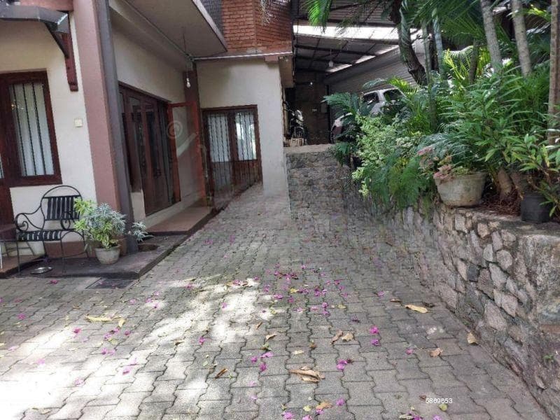 Commerial property for sale in Nawala