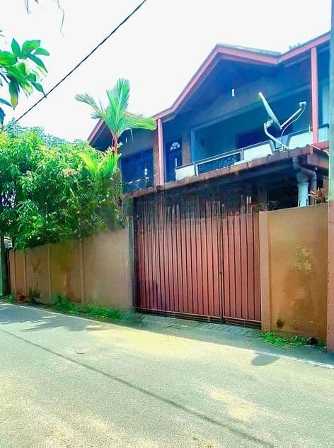 Spacious Two Storied House For Sale - Wattala