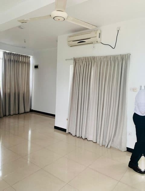 LUXURY 4 STORIED HOUSE FOR RENT BATTHARAMULLA CHI2676