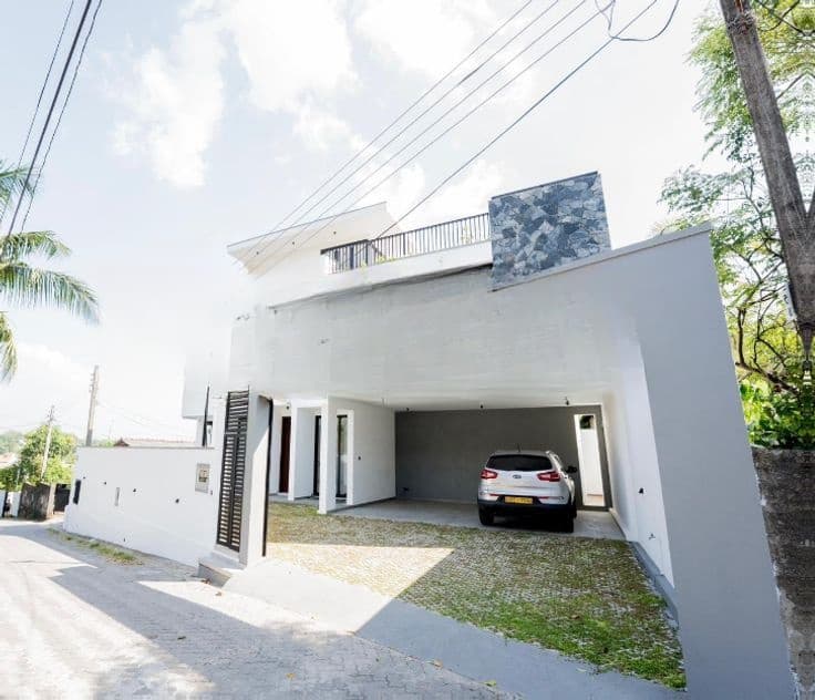 Brand New Beautiful Modern House for Sale in Thalahena, Malabe