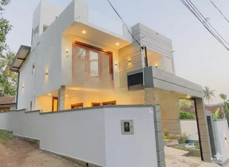 (PR1568)🏡✨ Ultra-Luxury 4-Bedroom Modern Home with Rooftop Garden – Athurugiriya ✨