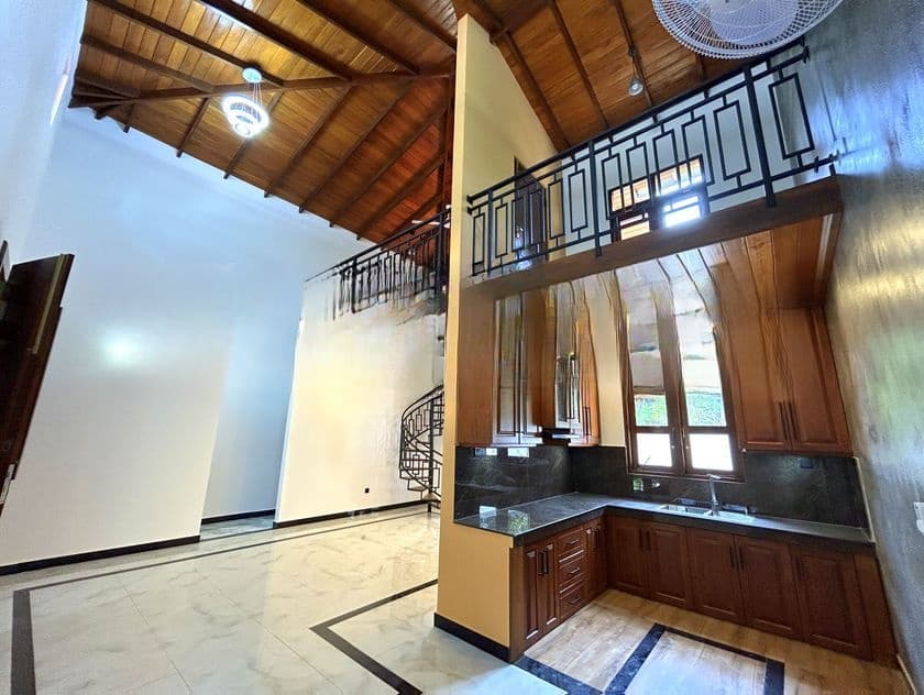 Brand-New House With a Unique Design - Madapatha Piliyandala