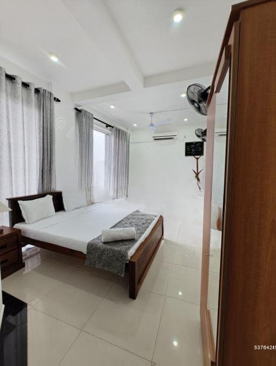 Spacious Holiday Family Apartment for 4 people at Border of Dehiwala