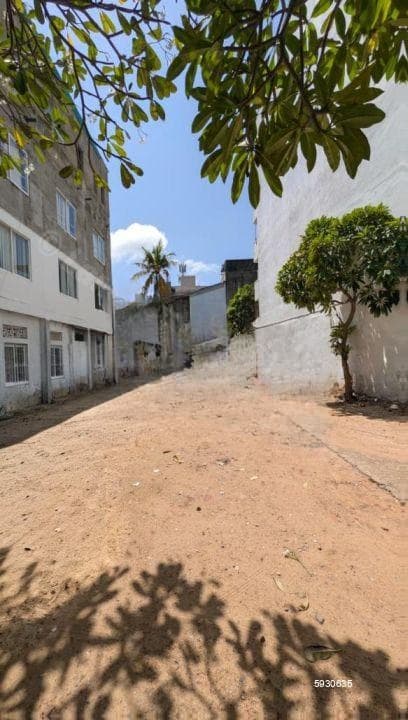 Prime Commercial Land for Sale on Hudson Road, Colombo 03 | Investment LKR 340 Million (Negotiable) (LA4813)