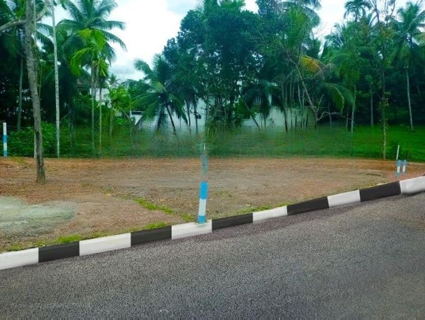 Gampaha උඩුගම්පොලින් වටිනා බිම්කොටසක් විකිණීමට