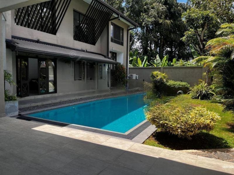 Luxury Fully Furnished House with Swimming pool for Rent in Battaramulla for Rs.800,000