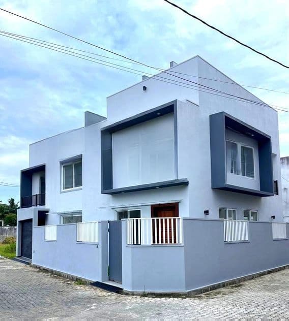 Brand-New 2 Storied Super Luxury House - Mount Lavinia