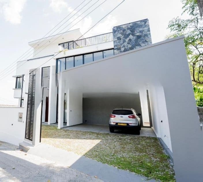 Modern Beautiful Luxury House for Sale in Malabe