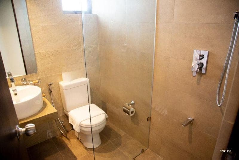 Luxury 3BR Sea View Apartment in Colombo 03 for rent