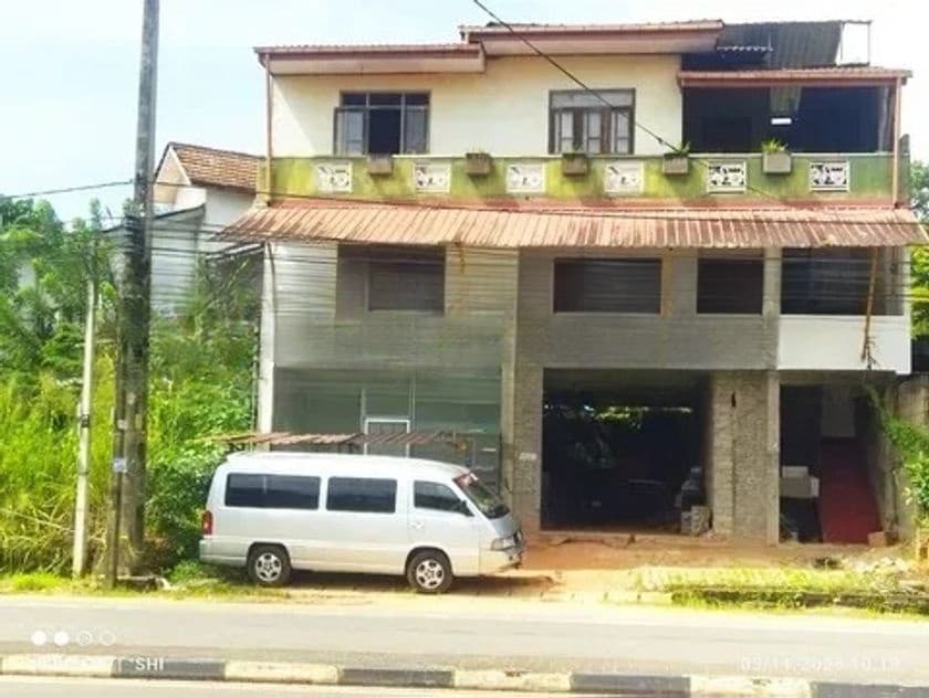 Three-Storey House for Sale in Kahathuduwa