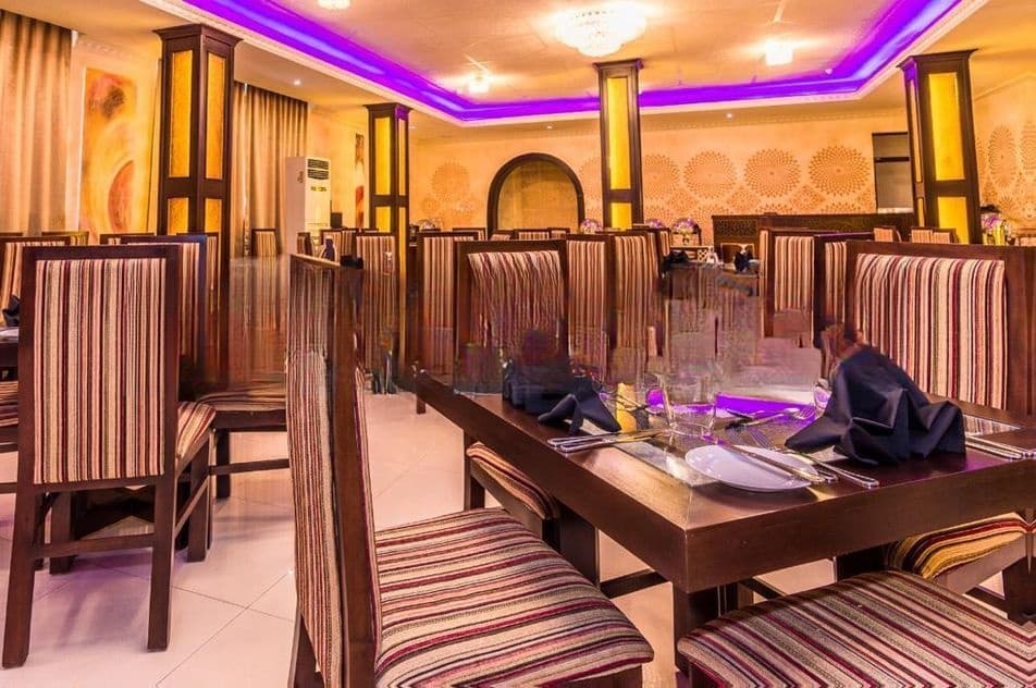 FULLY FURNISHED SUPER LUXURY HOTEL FOR RENT MOUNT LAVANIA UW2584