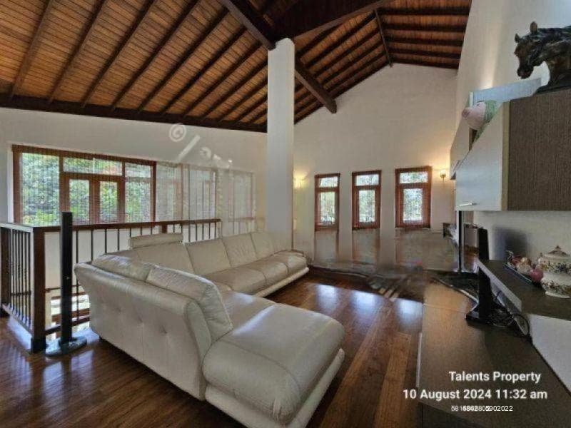 House for Sale in Battaramulla | 5 Bedrooms – 21 Perches | LKR 135 Million | KO-697