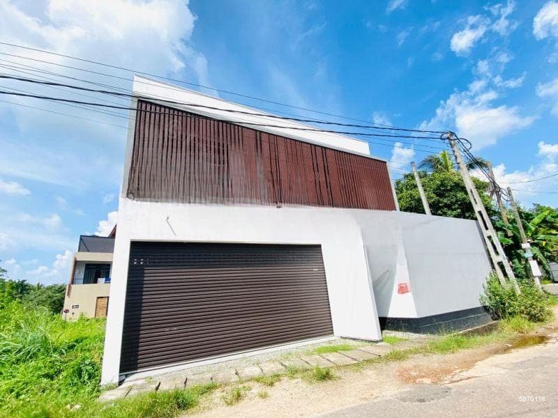 Short Or Long Term - Luxury 5BR House for Rent in Malabe