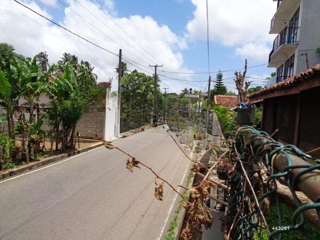 Solid High elevated 26.8 Perches Land With Old House 400 meters From Maharagama Junction - 2.5 Mn.Per Perch