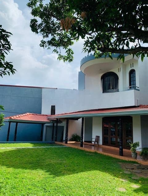2-Story House for Sale – 50m to Battaramulla Junction
