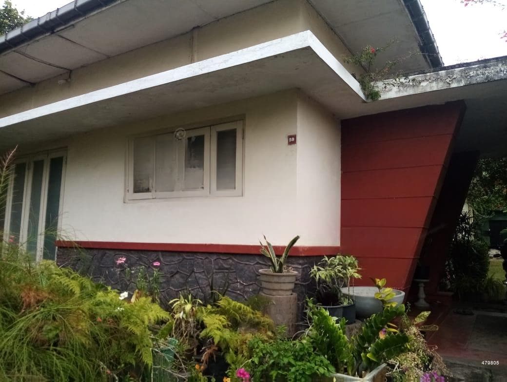 27 Perch Land with a Solid Spacious House for Sale in Temple Road, Maharagama