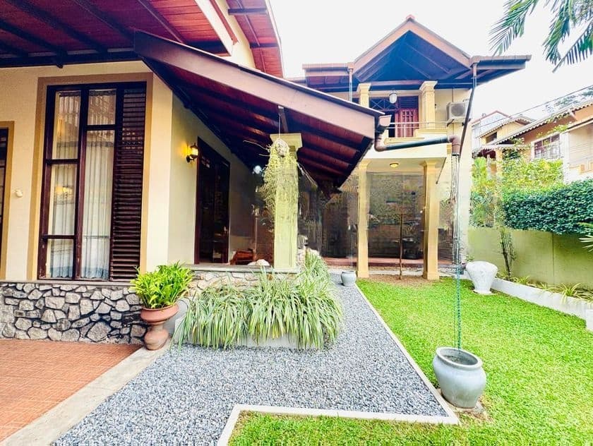 Modern Luxury Home for Sale Thalawathugoda