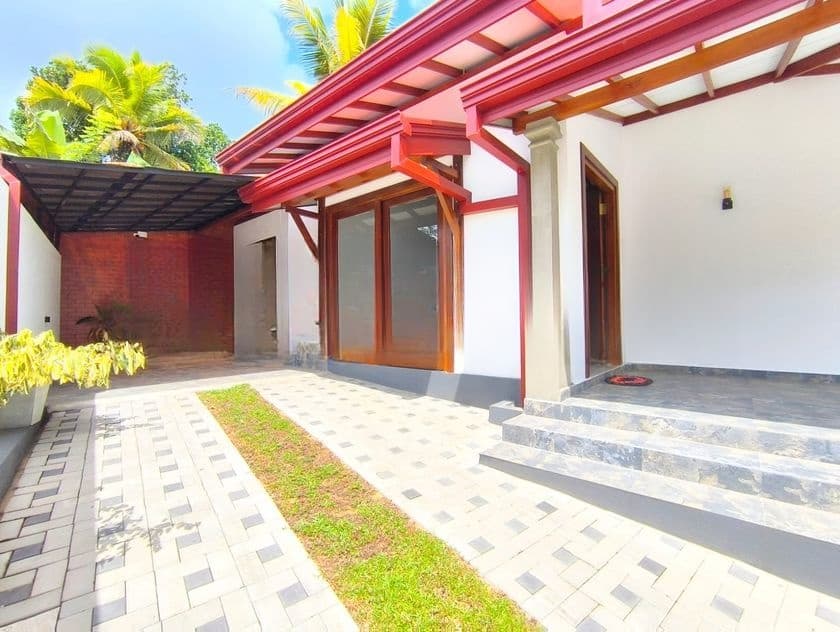 BRAND NEW SINGLE HOUSE FOR SALE IN KADUWELA NAWAGAMUWA