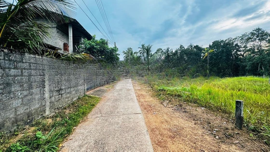 Kalagedihena Best Residential Land for Sale