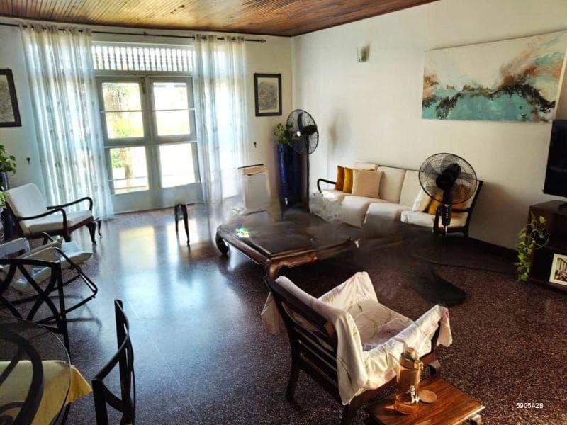 Prime 6-Bedroom House for Sale – Kalubowila