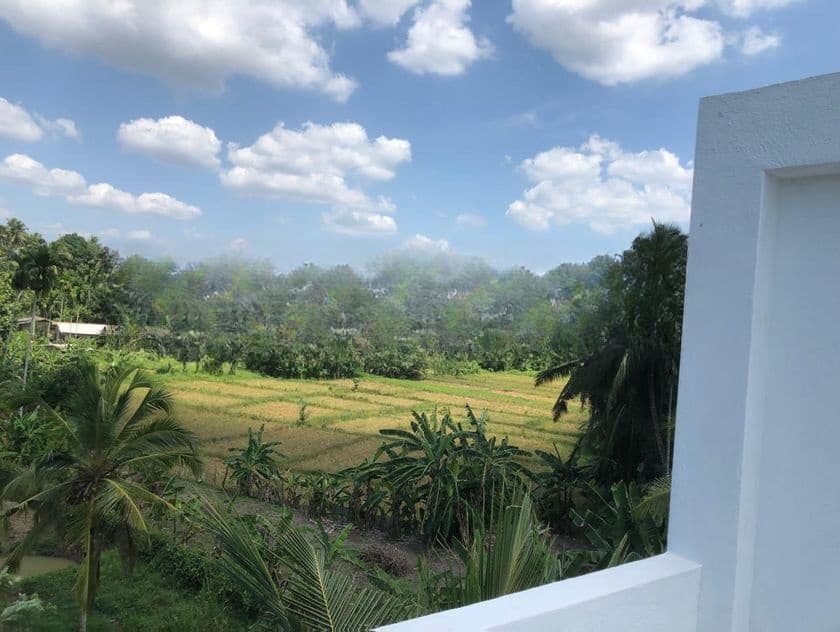 Luxury Two-Story Home – Kahathuduwa