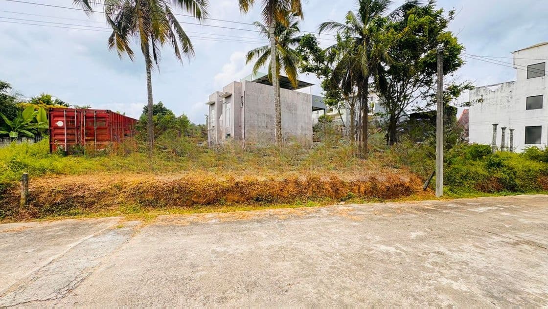 Prime Residential Land For Sale In Kadawatha