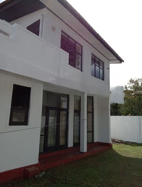 Moratuwa : 4BR (30P) House for Sale at Rawathawatta