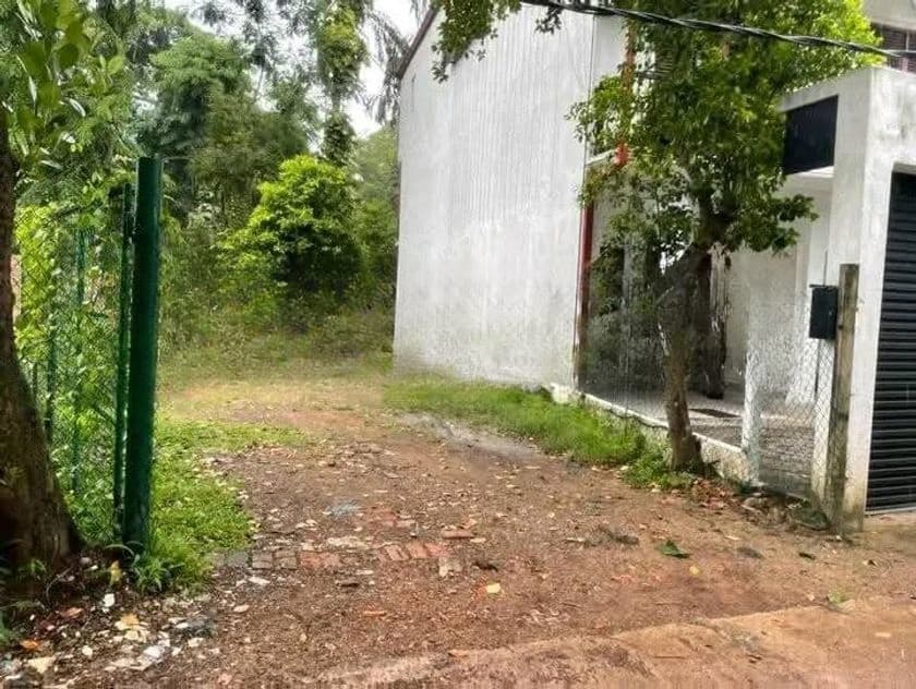 Land for sale in Battaramulla