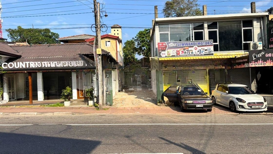 9.8 Perch Land For Sale In Battaramulla Town - New Kandy Road