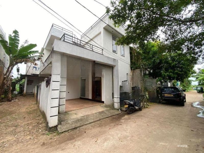 ■ Modern Design House For Sale in Boralasgamuwa ■ (NK812)