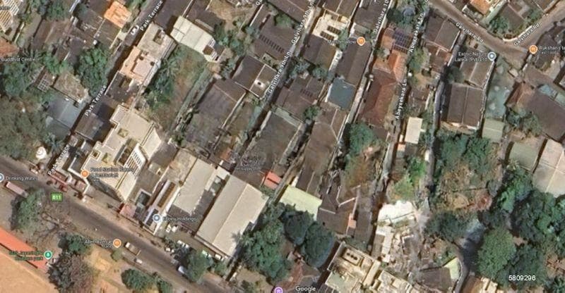 Land with house for sale in Dehiwala