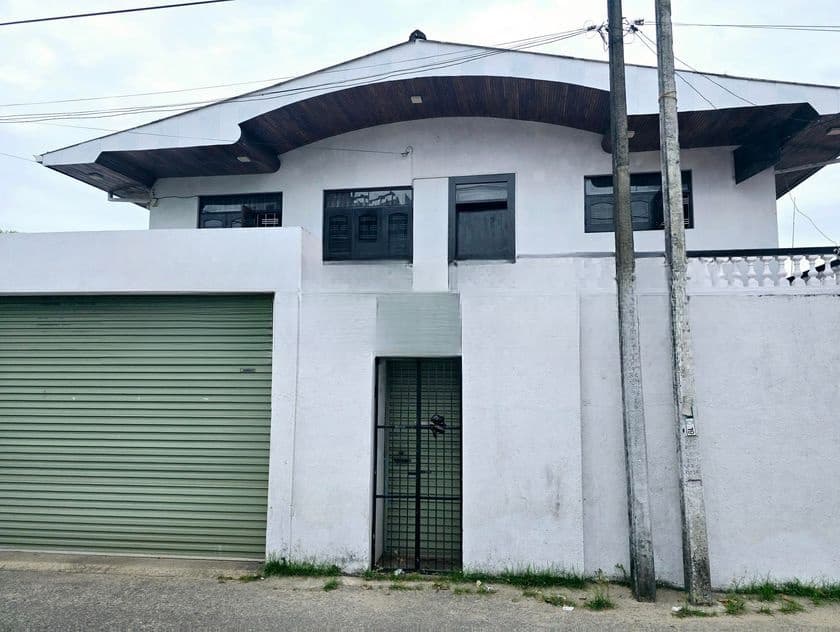 06BR Two Story House For Sale In Nawala