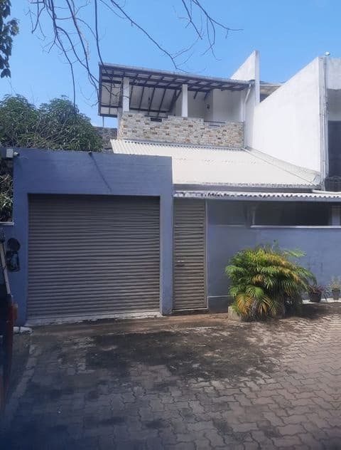 Two Story House For Rent In Moratuwa Katubedda