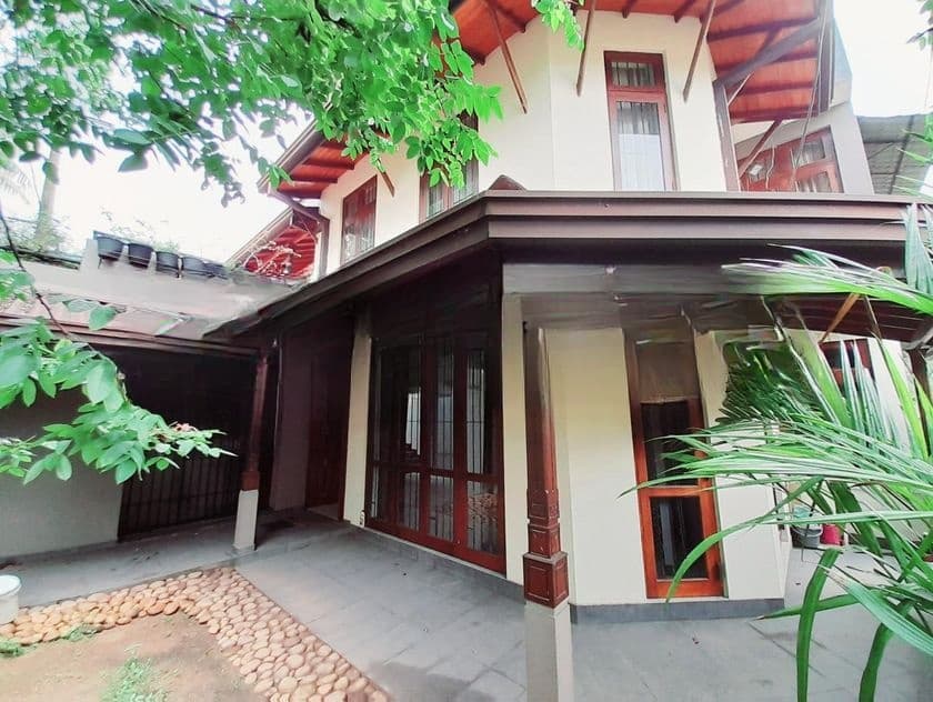 Modern 03 Story House Sale Nugegoda Udahamulla
