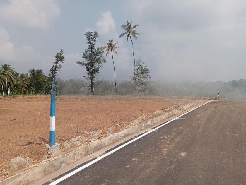 බිම් කොටස් දියගම හන්දිය