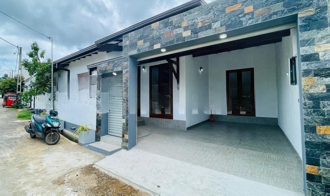 Beautiful House for Sale Athurugiriya