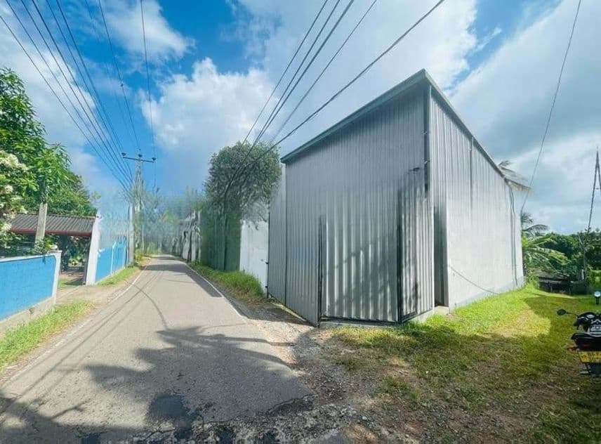 ( YC-1119) Valuable Commercial Warehouse for Rent in Homagama