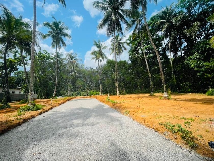 Gampaha Yakkala Block Land for Sale