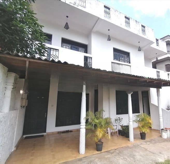 Semi-Furnished Upstairs House for Rent in Katubedda