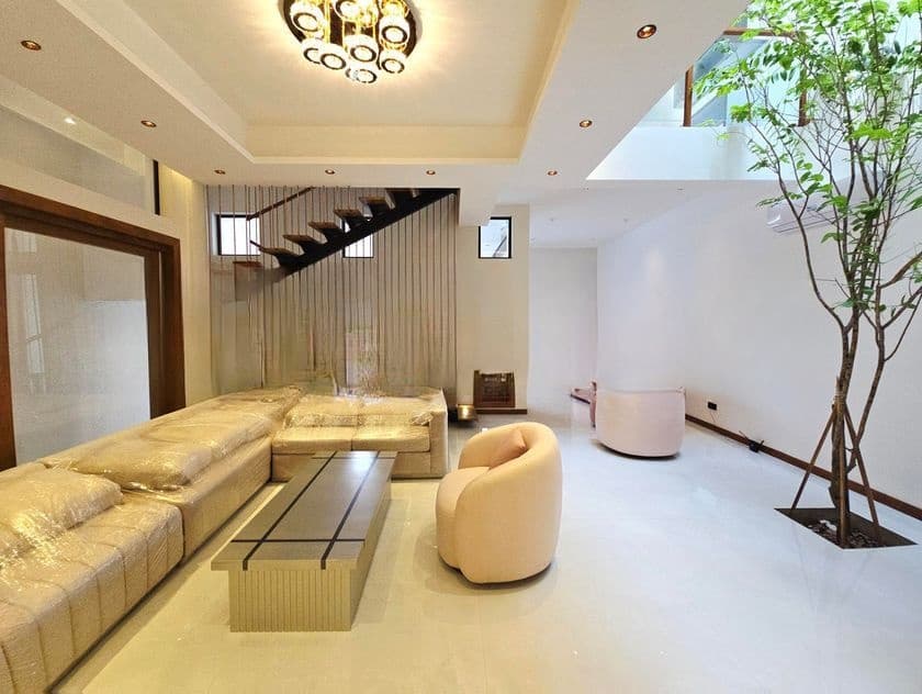 Fully Furnished Luxury House for Sale in Battaramulla