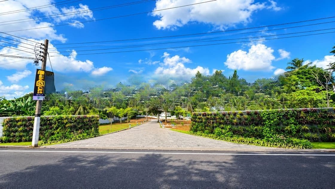 Boralesgamuwa Land for sale