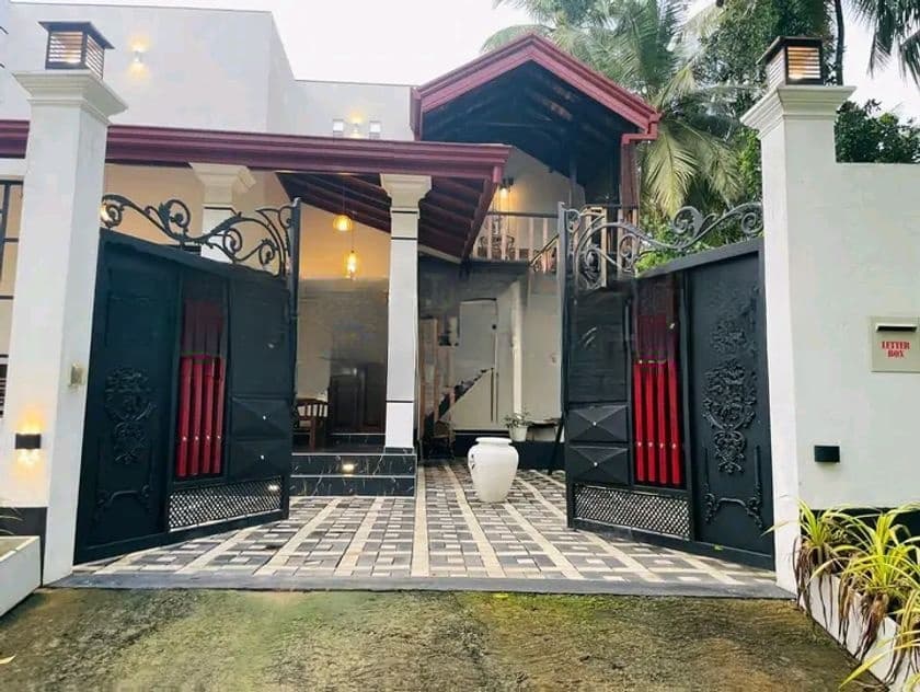 Complete modern house sale in Gampaha, Bemmulla