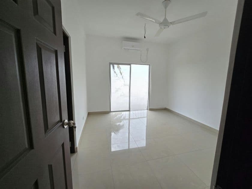 Santorini - 03 Bedroom Unfurnished Apartment for Rent in Negombo (A6255)