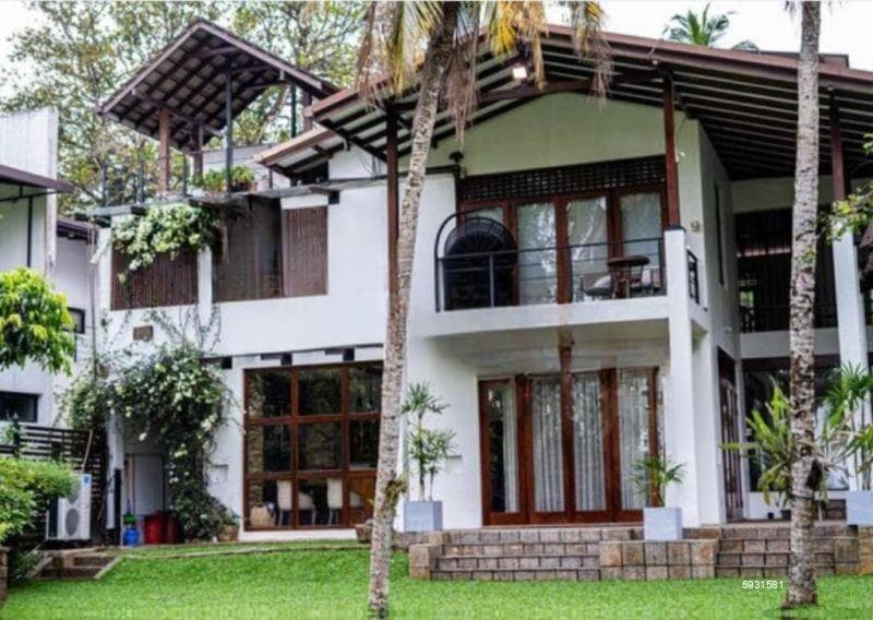 5,000 Sq.ft House for Sale - HL43147