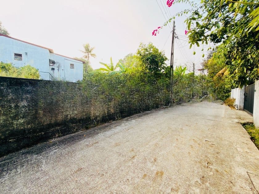 6.5 P property Land Sale At Nagahamulla Road Pelawatha Battramulla